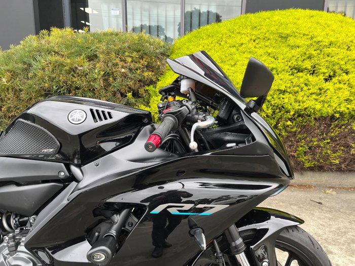 2023 Yamaha YZF-R7LA Black