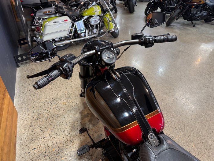 2017 Harley-davidson FXSE CVO PRO STREET BREAKOUT Black