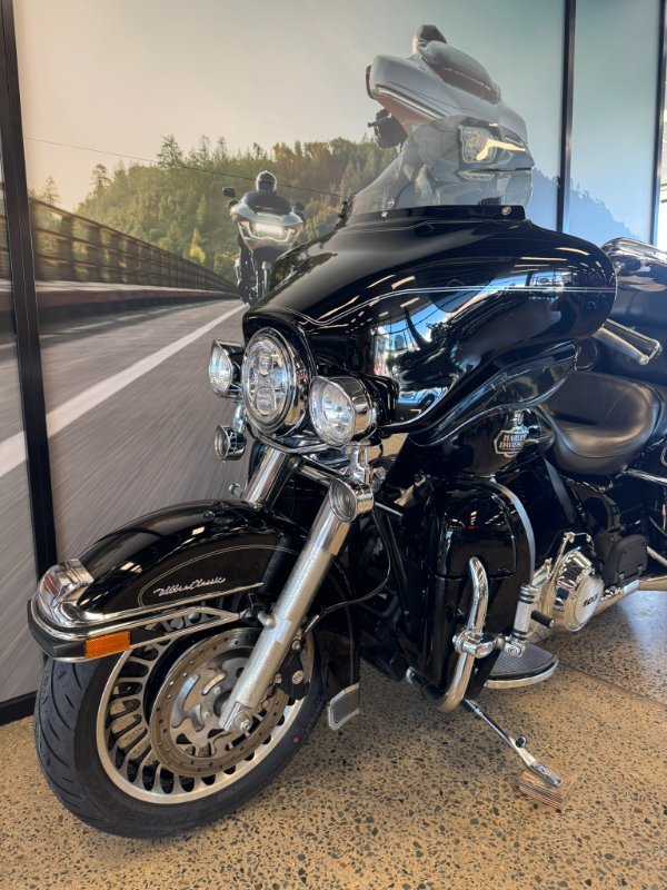 2013 Harley-davidson FLHTCU U/C ELECTRA GLIDE BLACK