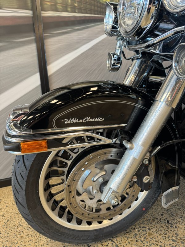 2013 Harley-davidson FLHTCU U/C ELECTRA GLIDE BLACK