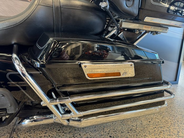2013 Harley-davidson FLHTCU U/C ELECTRA GLIDE BLACK