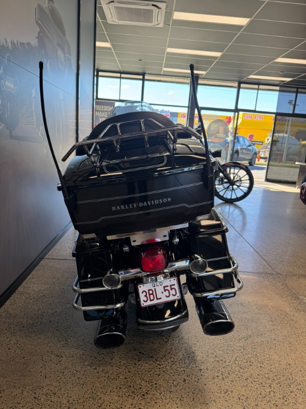 2013 Harley-davidson FLHTCU U/C ELECTRA GLIDE BLACK