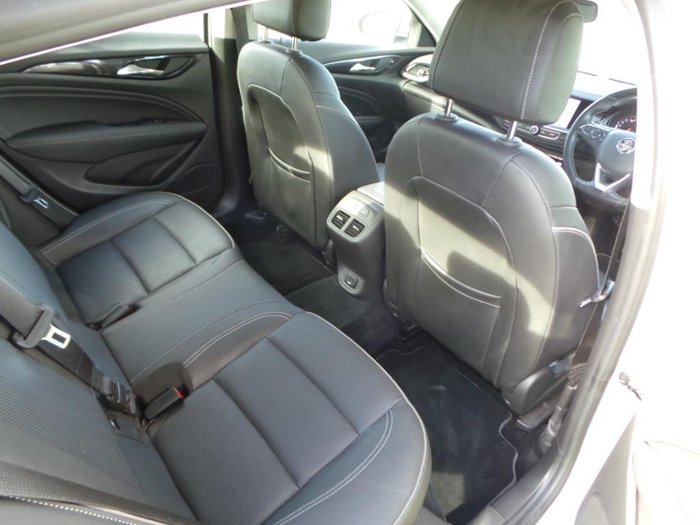 2018 Holden Calais V