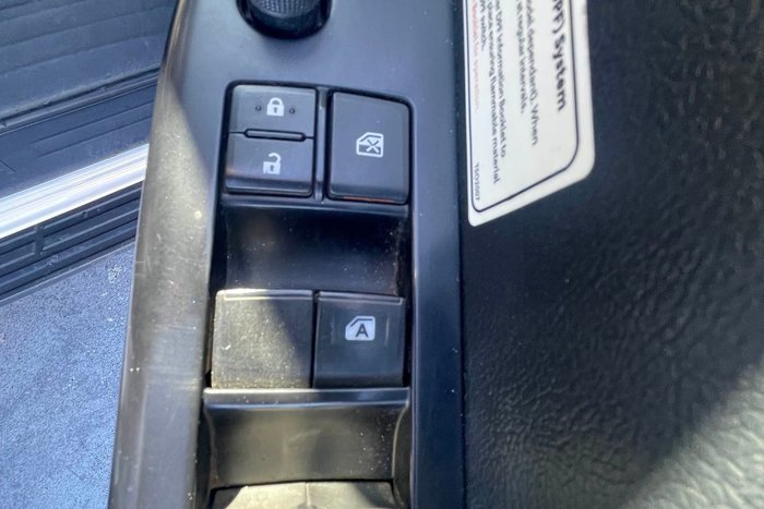 2021 Toyota Hilux SR