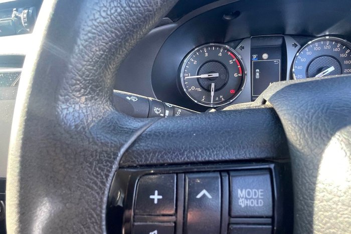 2021 Toyota Hilux SR