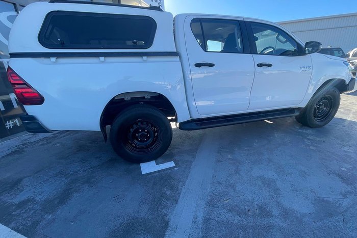 2021 Toyota Hilux SR