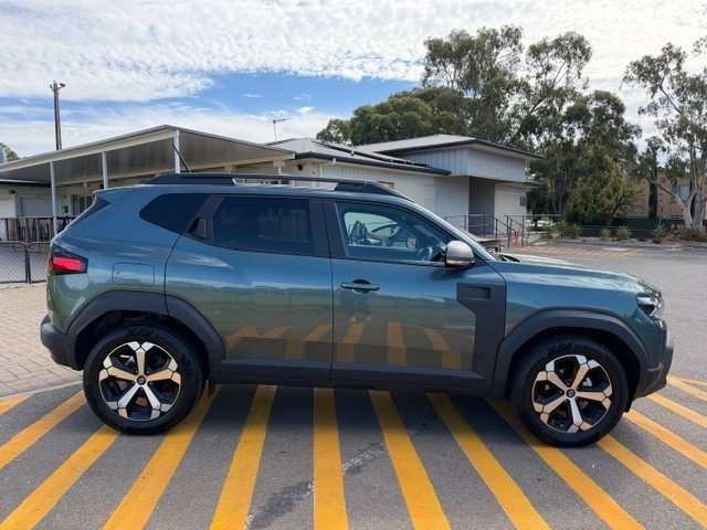 2025 Renault Duster Techno