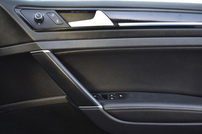 2014 Volkswagen Golf R