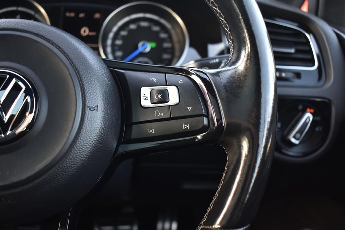 2014 Volkswagen Golf R