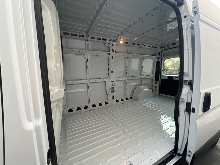 2024 Peugeot Boxer Pro