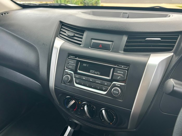 2015 Nissan Navara DX