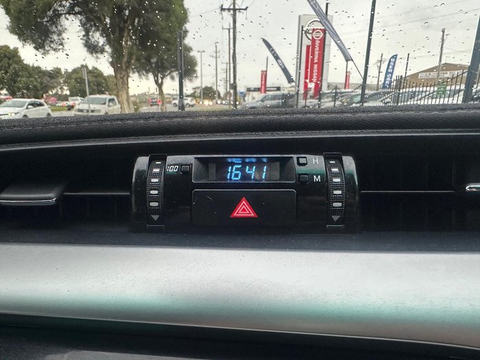 2020 Toyota Hilux SR5