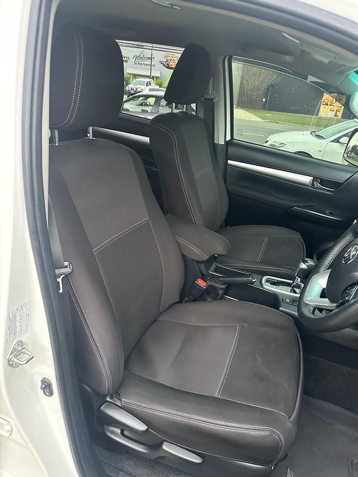 2020 Toyota Hilux SR5