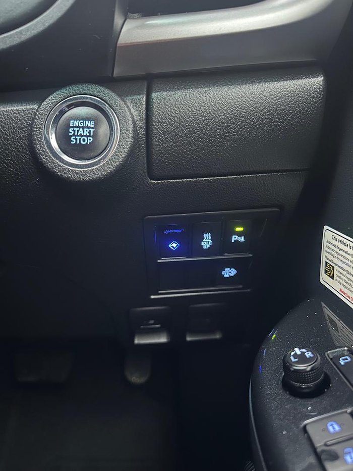 2020 Toyota Hilux SR5