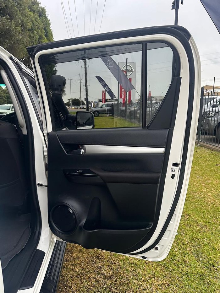 2020 Toyota Hilux SR5