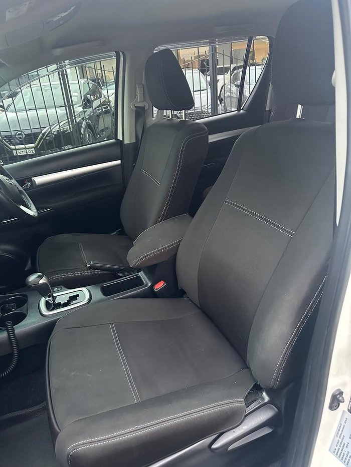 2020 Toyota Hilux SR5