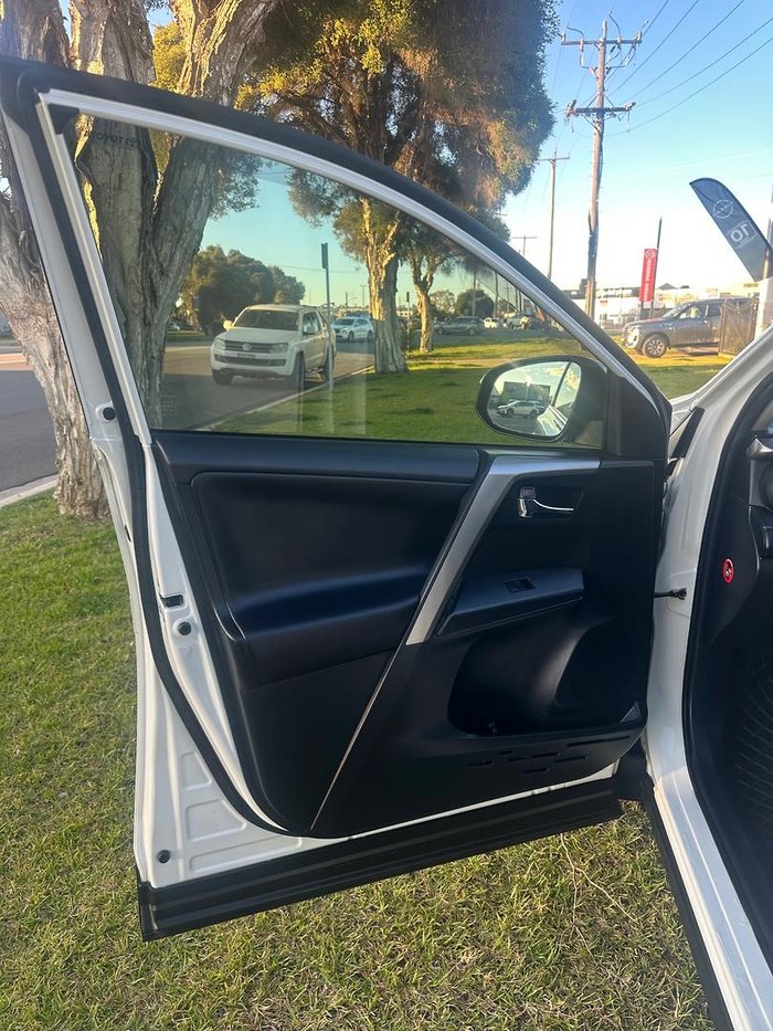 2018 Toyota RAV4 Cruiser