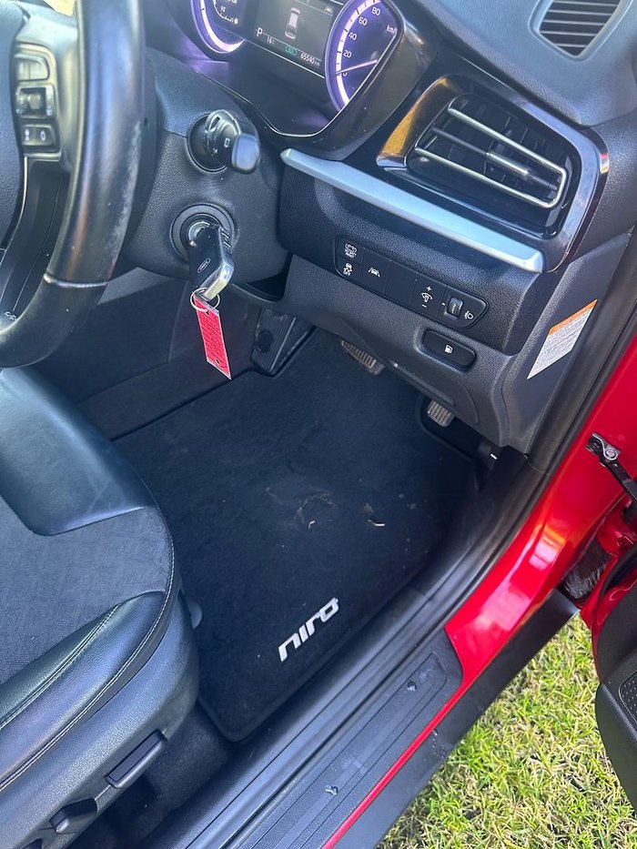 2021 Kia Niro Hybrid S