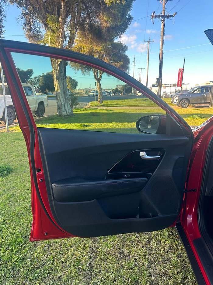 2021 Kia Niro Hybrid S
