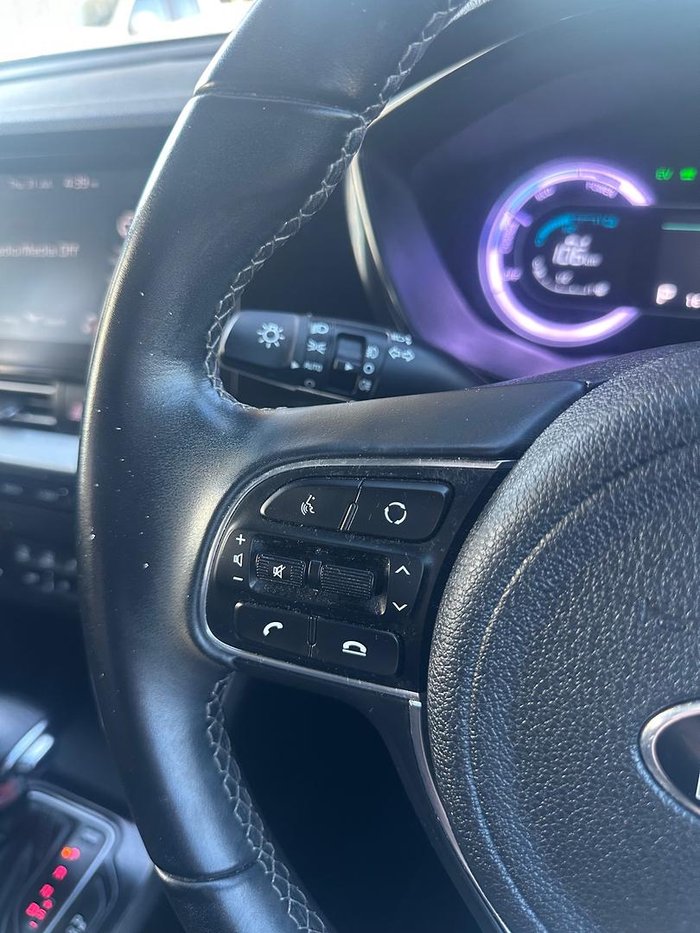 2021 Kia Niro Hybrid S
