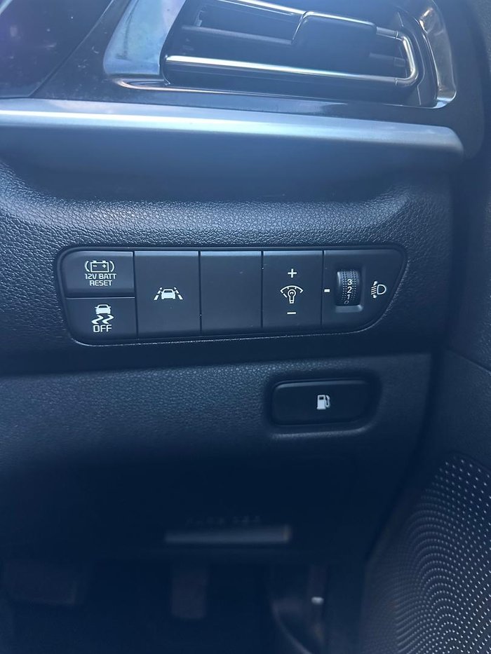 2021 Kia Niro Hybrid S