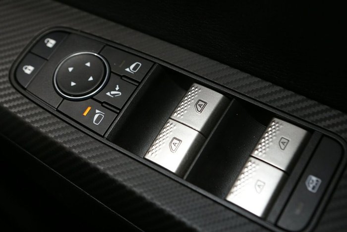 2024 Mitsubishi Outlander LS