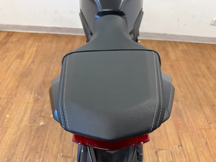 2023 Honda CB650R Black