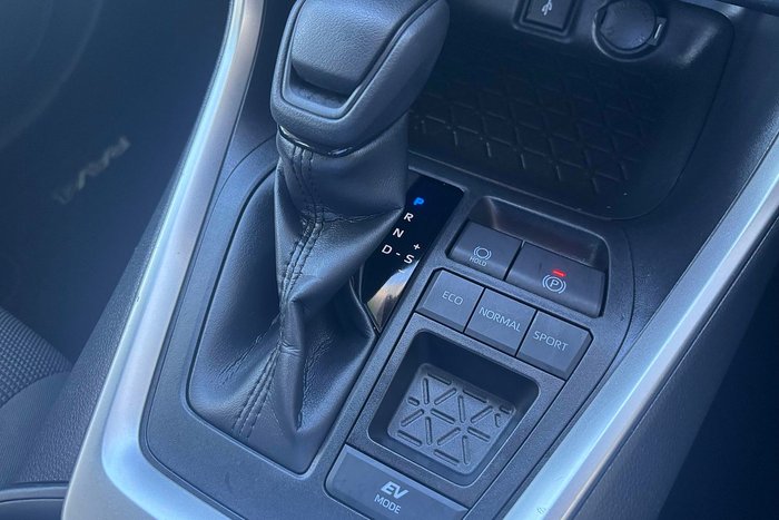 2021 Toyota RAV4 GX