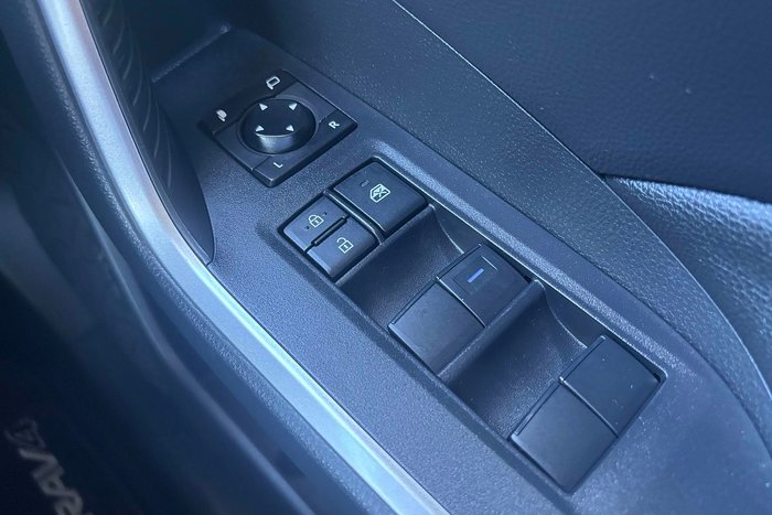 2021 Toyota RAV4 GX