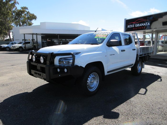 2025 Mitsubishi Triton GLX