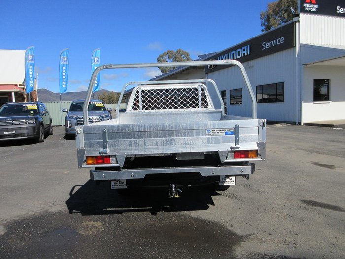 2025 Mitsubishi Triton GLX