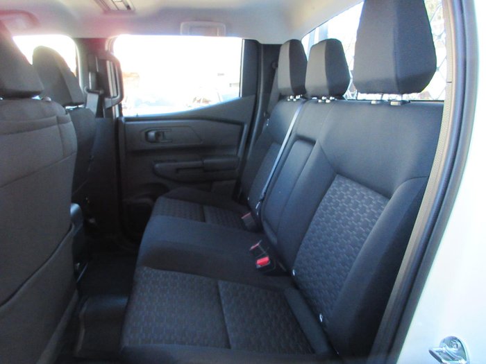 2025 Mitsubishi Triton GLX