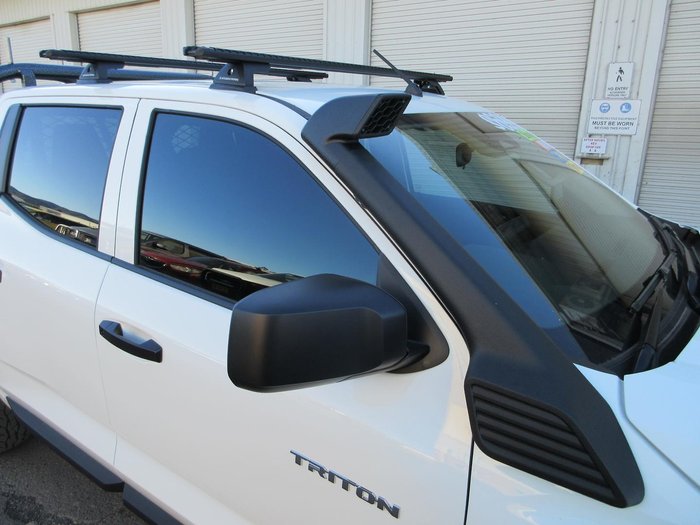 2025 Mitsubishi Triton GLX