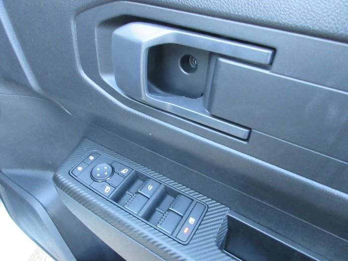 2025 Mitsubishi Triton GLX