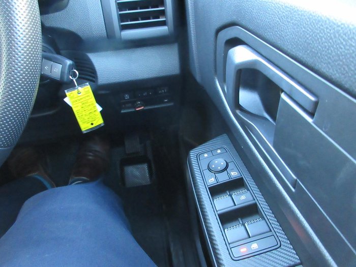 2025 Mitsubishi Triton GLX