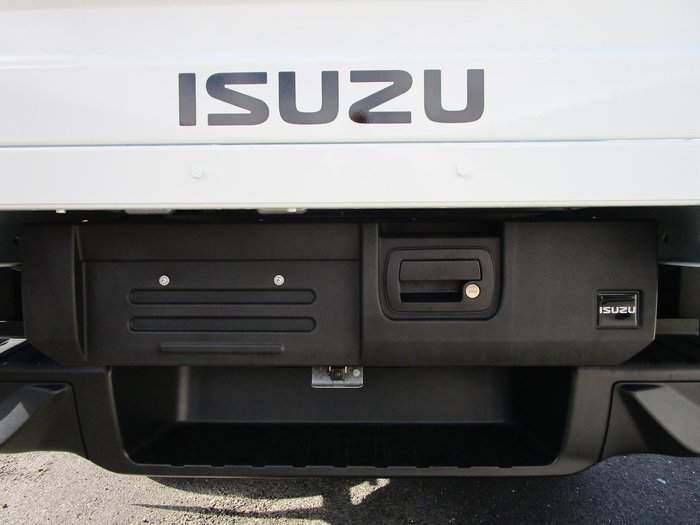 2025 Isuzu D-MAX SX
