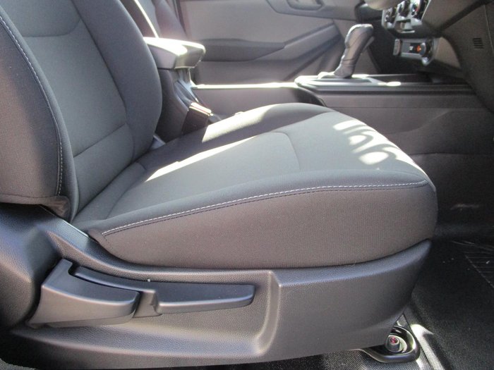 2025 Isuzu D-MAX SX