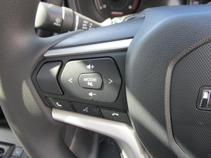 2025 Isuzu D-MAX SX