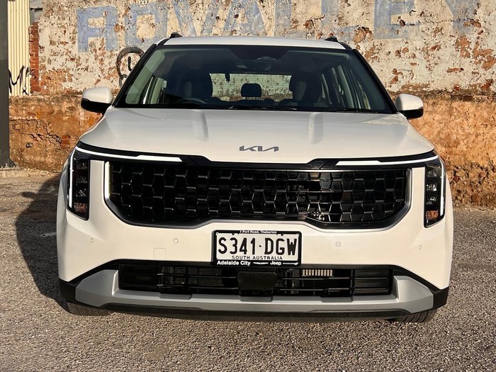 2024 Kia Carnival S