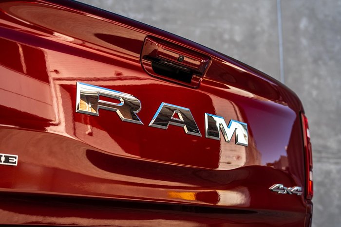 2024 RAM 1500 Laramie Sport RamBox