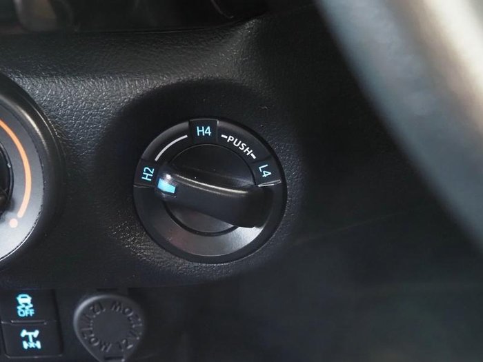 2021 Toyota Hilux SR