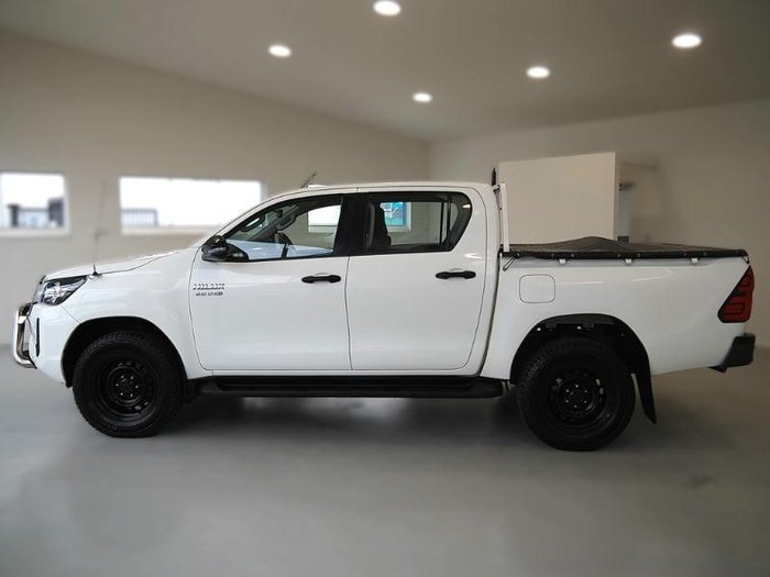 2021 Toyota Hilux SR