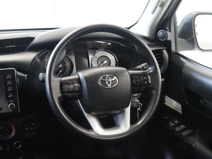 2021 Toyota Hilux SR