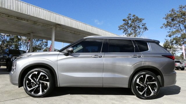 2023 Mitsubishi Outlander Exceed 7 Seat (AWD)