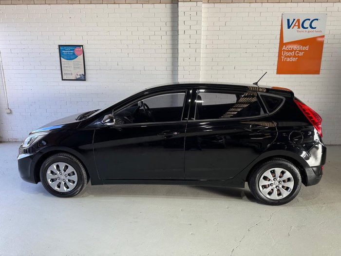 2016 Hyundai Accent Active RB4 MY16 Phantom Black