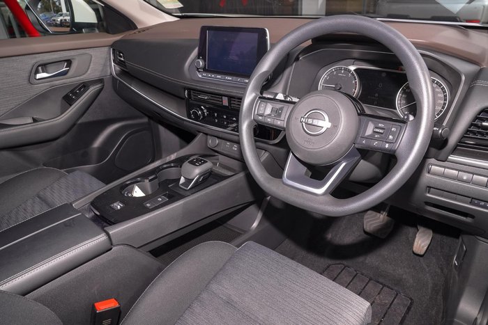 2024 Nissan X-TRAIL ST