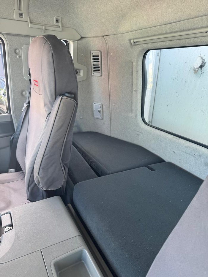 2022 Fuso Shogun FV74HTK 14 PALLET WHITE
