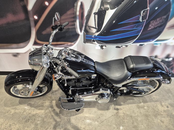 2023 Harley-Davidson Fat Boy 114 (FLFBS) Softail Black