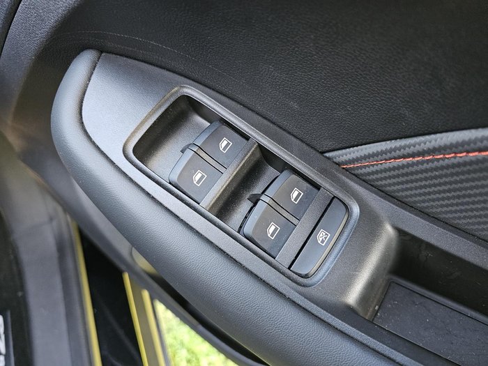 2023 MG ZST Excite MY23 Pebble Black