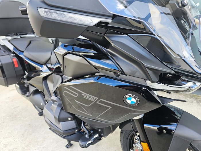 2025 BMW Motorrad R 1300 GS TRIPLE BLACK Black